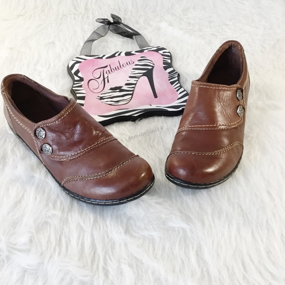 Clarks Bendables 8M Brown Slip Ons Clogs